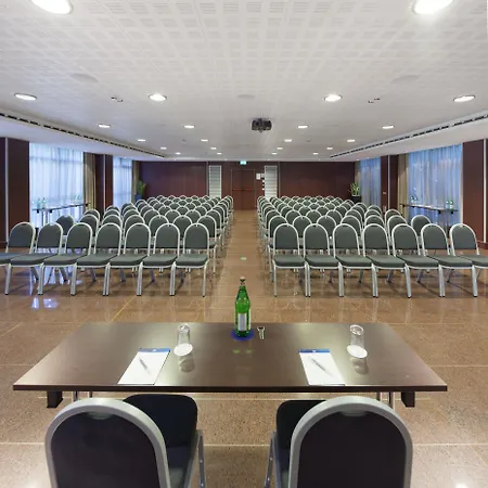 Nh Collection Centro 4*