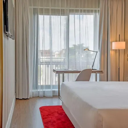 Otel Nh Collection Centro 4*