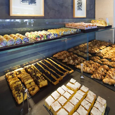 إن إتش كولكشن سنترو فندق 4*