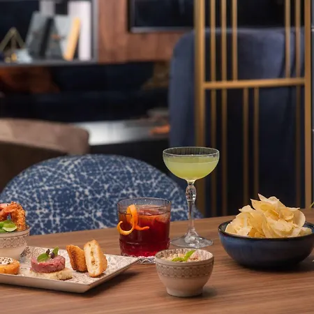 فندق إن إتش كولكشن سنترو 4*