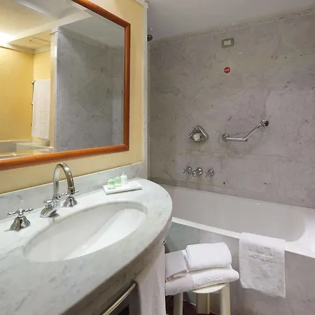 Otel Nh Collection Centro