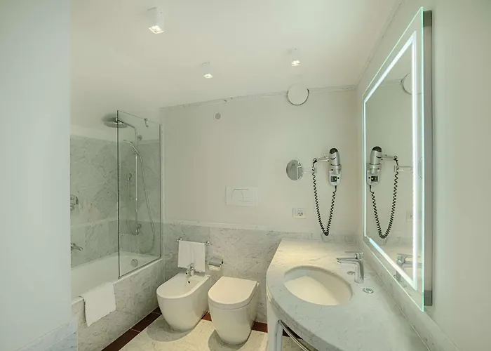 Nh Collection Centro מלון 4*