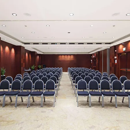 Nh Collection Centro 4*