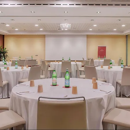 Otel Nh Collection Centro 4*