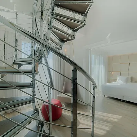Otel Nh Collection Centro Roma