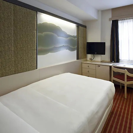 Nh Collection Centro Otel 4*