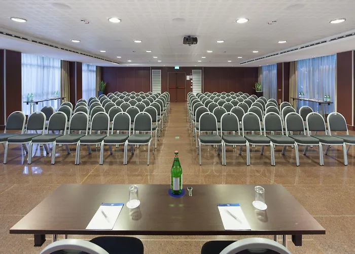 Nh Collection Centro 4*