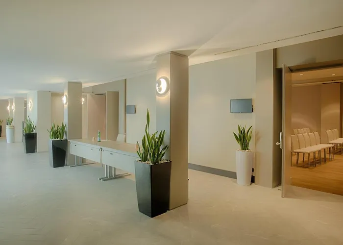 Nh Collection Centro 4*