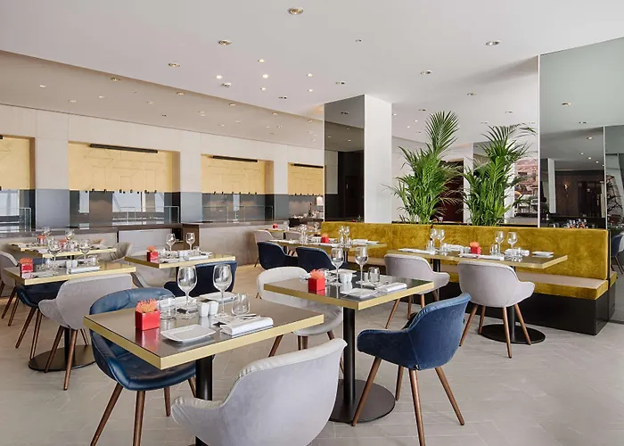 מלון Nh Collection Centro